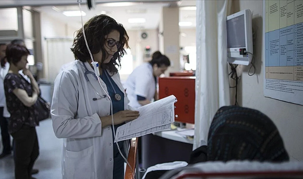 Sağlık Bakanlığı ve bağlı kuruluşlarına tabip, diş tabibi ve eczacı ataması yapılacak
