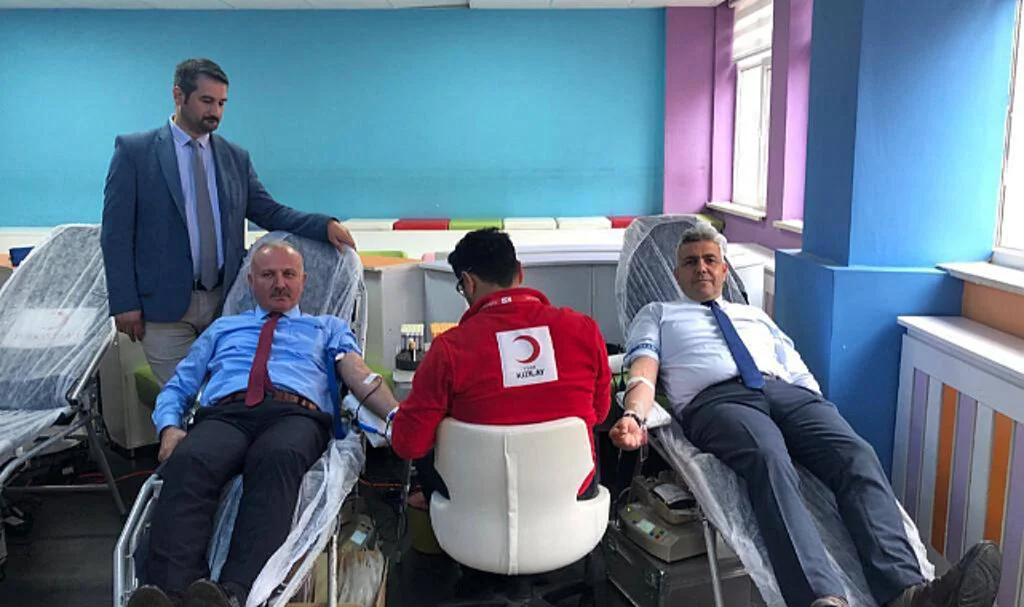 Samsun Atakum'da Okullardan Kızılay'a kan desteği 