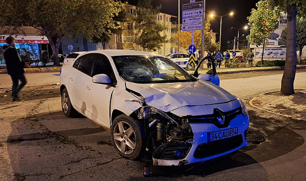 Samsun Bafra'da İki Otomobilin Çarpıştığı Kazada 1 Kişi Yaralandı