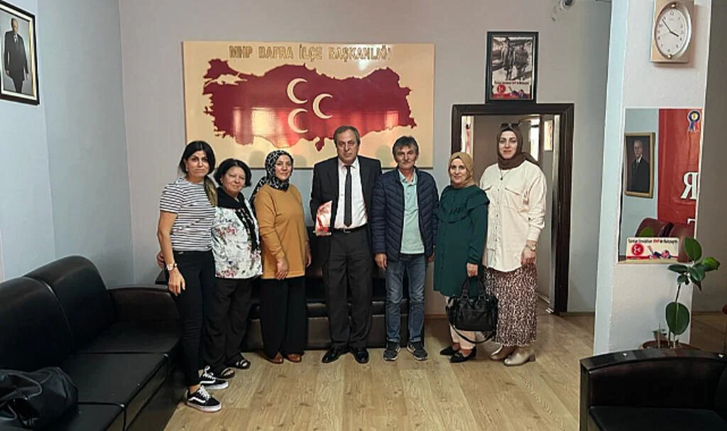 Samsun Bafra'da şehit aileleri ve gazilerden MHP'ye ziyaret