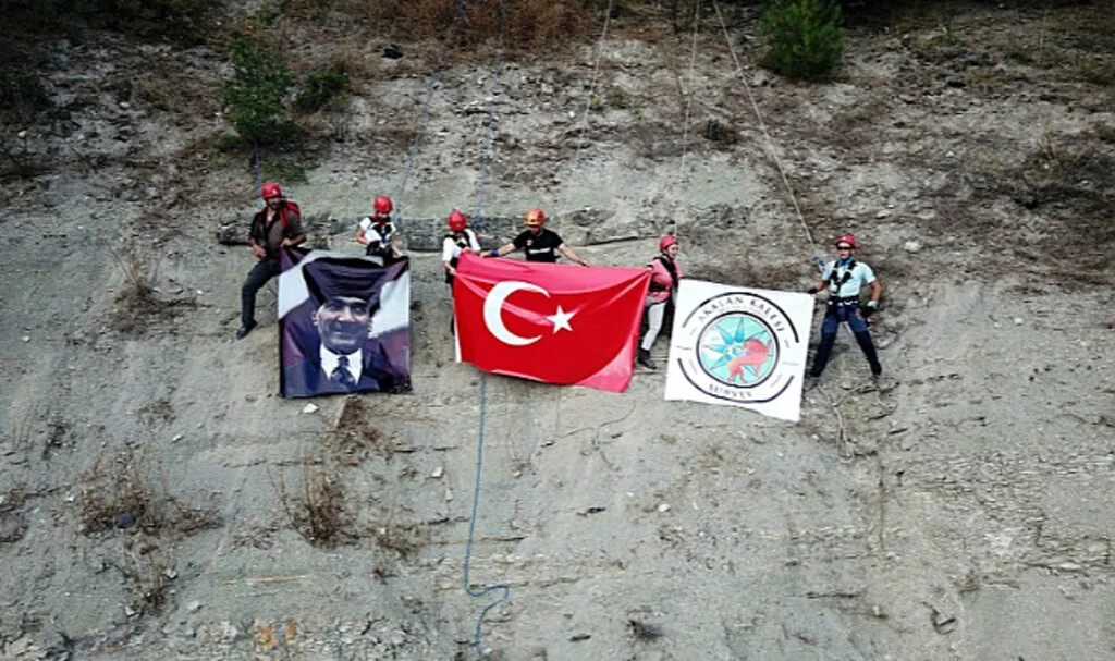 Samsun'da arkeologlar daha iyi araştırma yapabilmek için dağcılık eğitimi aldı