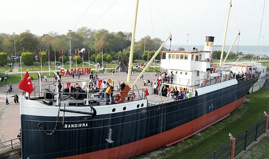 Samsun'da Bandırma Müze Gemisi’ne 100. yıl dönümünde ziyaretçi akını