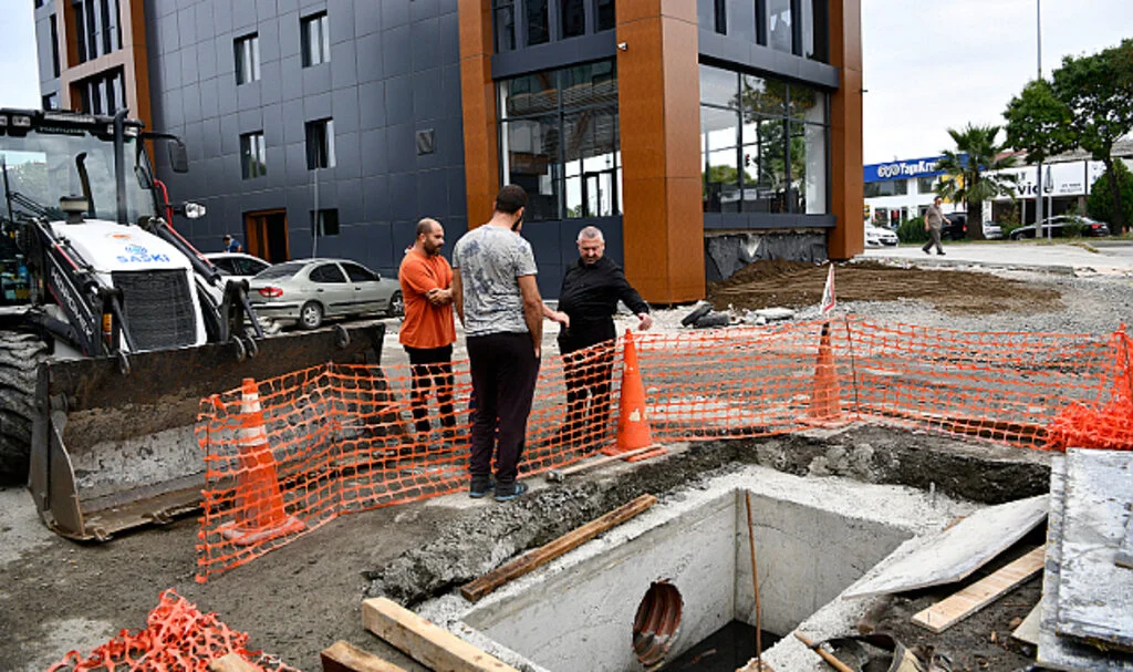 Samsun'da Eski ve Gülsan Sanayi Sitesi'ne taşkın neşteri 