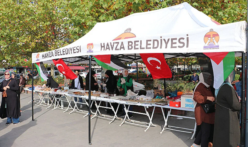 Samsun'da Havzalı kadınlar Filistin yararına kermes düzenledi