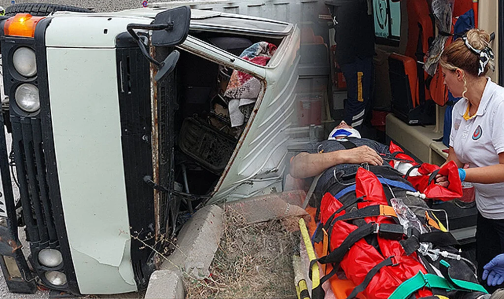 Samsun'da lastiği patlayan kamyonet devrildi: 1 yaralı