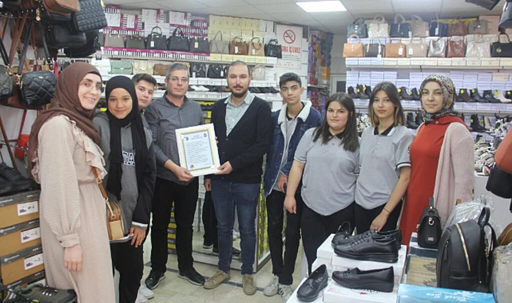 Samsun’da Öğrenciler Ahiliğin Kurallarını Çerçeveletip Esnaflara Verdi