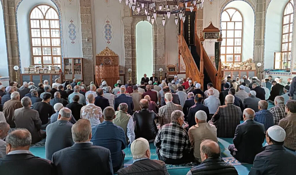 Samsun'da Şehitler için mevlit