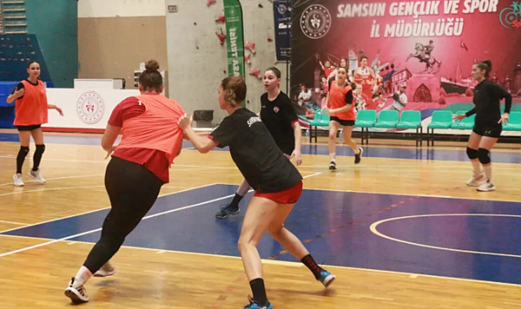 Samsun Hentbol Kulübü Yıldızları Galibiyetle Tanışamadı