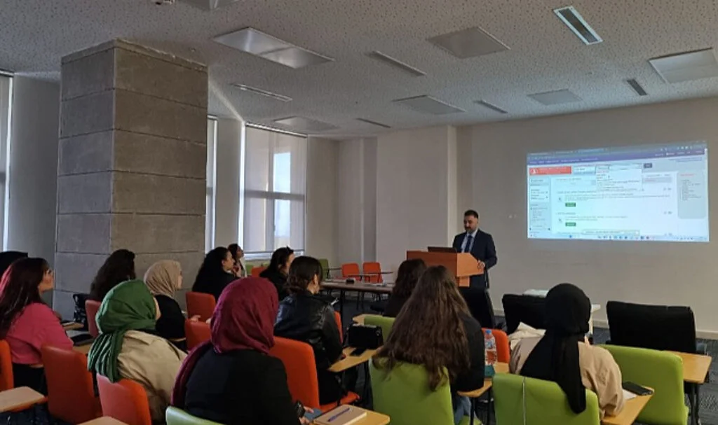 Samsun OMÜ'de yüksek lisans öğrencilerine eğitim 