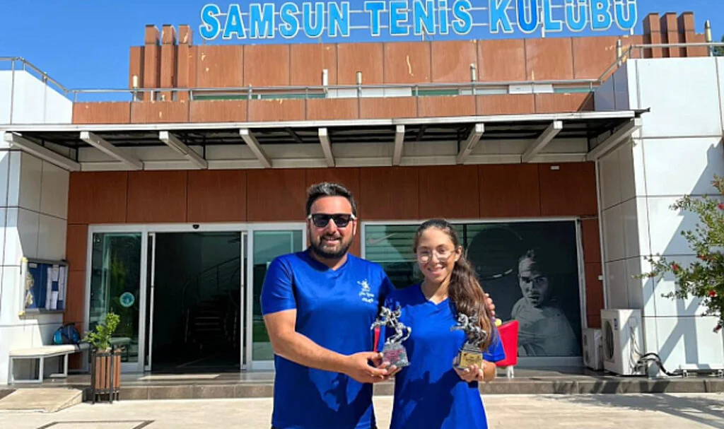 Samsun Tenis Kulübü Kupalara Doymuyor