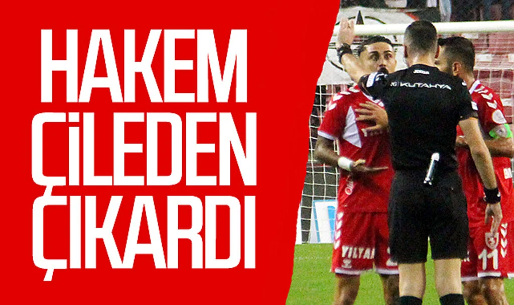 Samsunspor – Başakşehir maçında hakem kararlarıyla çileden çıkardı