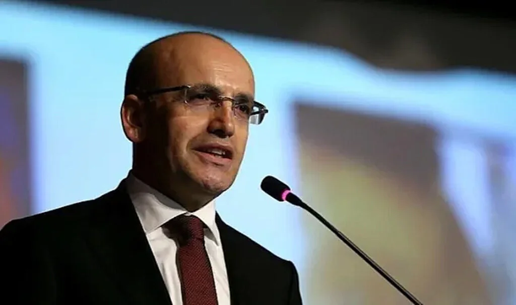 Şimşek: Pozitif reel faize yaklaştık