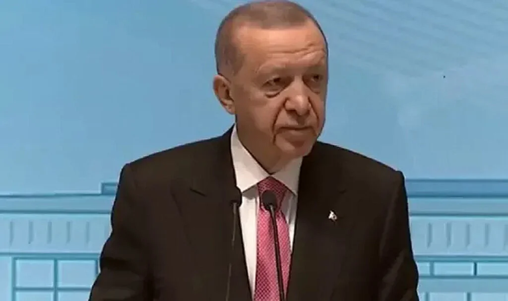 Son dakika | Erdoğan 85 milyonun tamamını işaret etti: 'Kırmızı çizgiler hariç her konuyu görüşmeye açığız'
