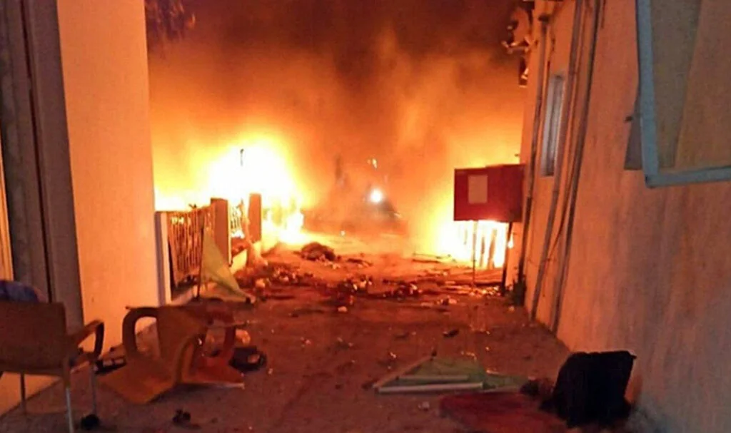 Son Dakika: İsrail, Gazze Şeridi'ndeki El-Mamedani Hastanesi'ni vurdu: En az 200 kişi hayatını kaybetti