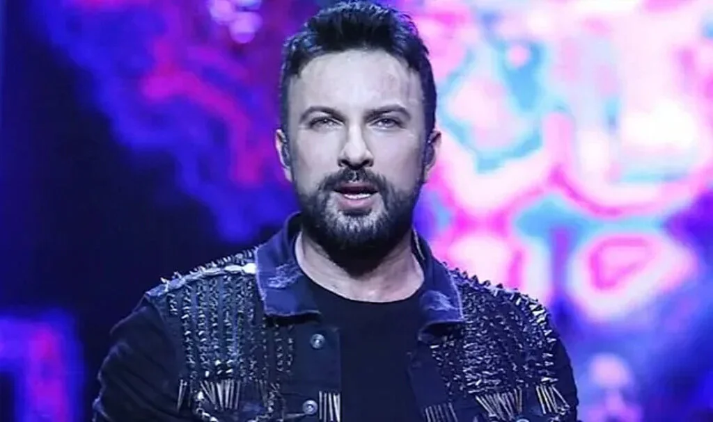 Tarkan, Cumhuriyet’in 100. yılı için yazdığı marşı yayınladı