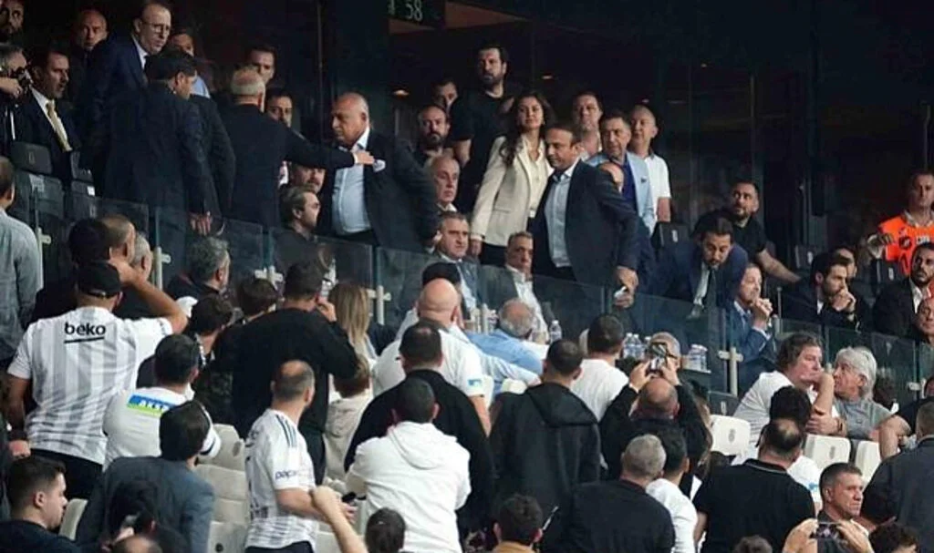 TFF Başkanı Mehmet Büyükekşi, o tezahürat sonrası Beşiktaş - Lugano maçını izlemeyi bıraktı! Stadyumu terk etti...