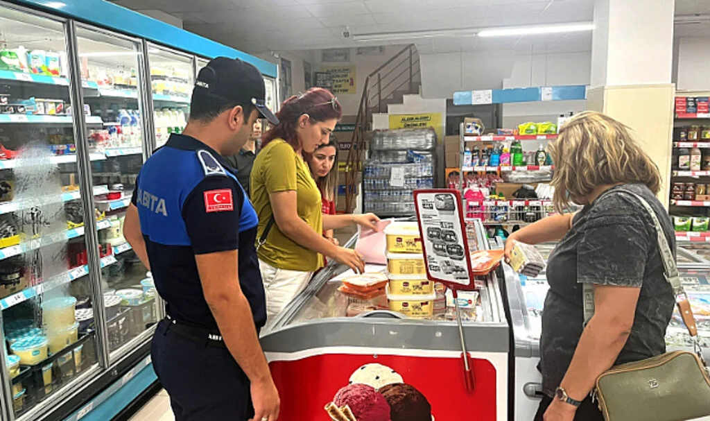 Yer Samsun! Son kullanma tarihi geçmiş ürünleri satmışlar 
