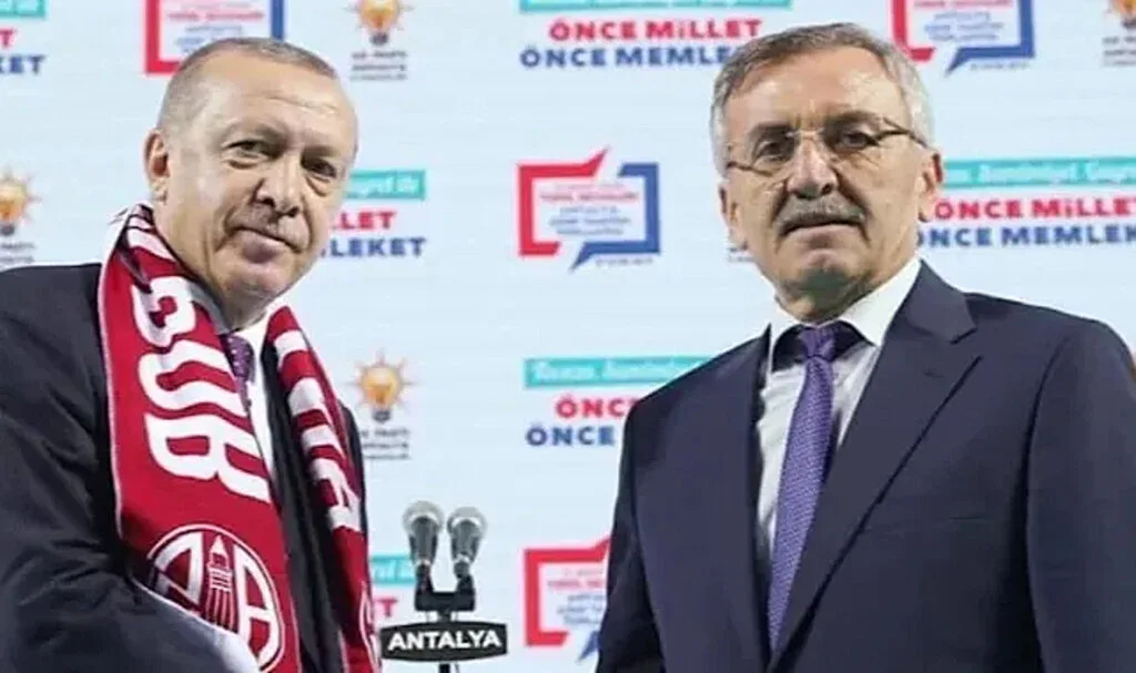 AK Parti’li belediye başkanı partisinden istifa etti