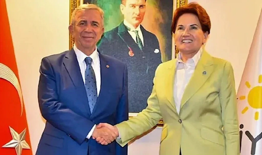Akşener’e sürpriz ziyaret