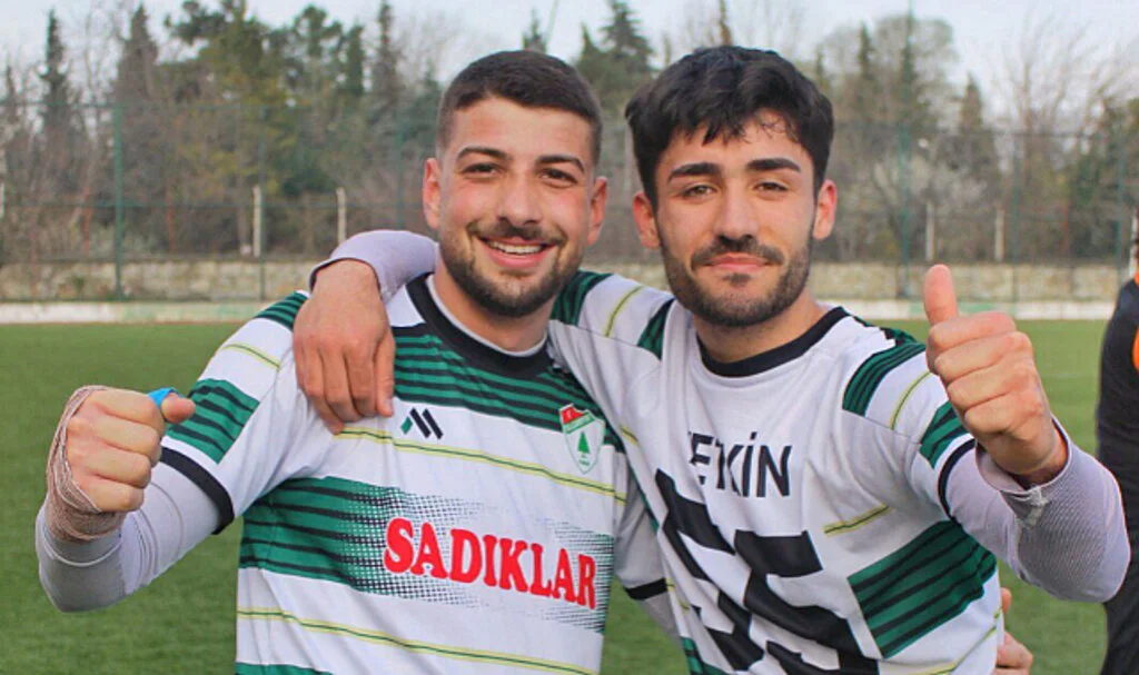 Alaçamspor'lu oyuncular haftanın 11'inde