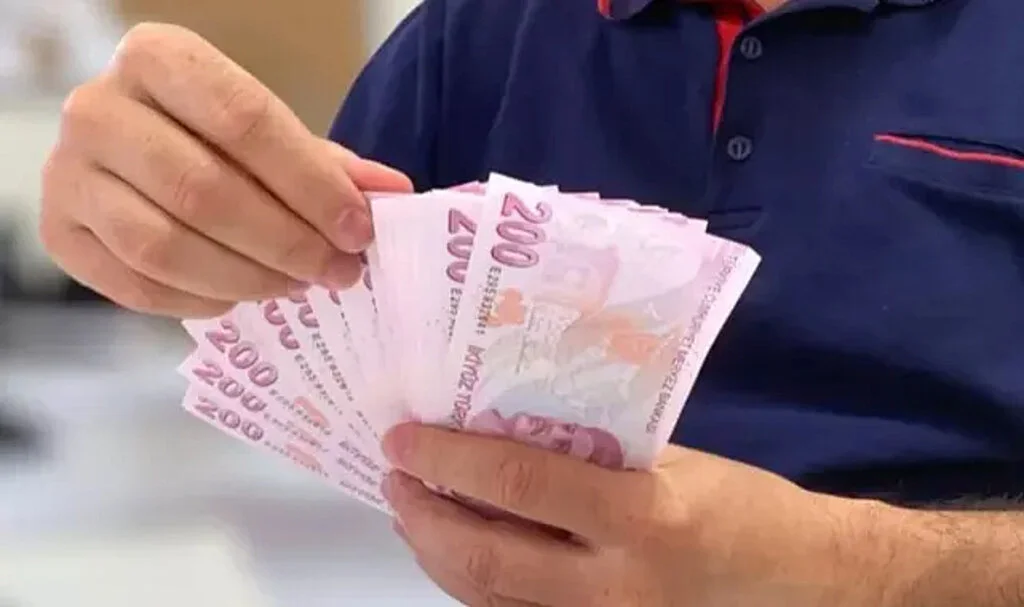 Asgari Ücret Tespit Komisyonu toplantısı öncesi yeni ipucu: Kapı 14.025 TL’den aralanacak! En uygun asgari ücret için harekete geçildi