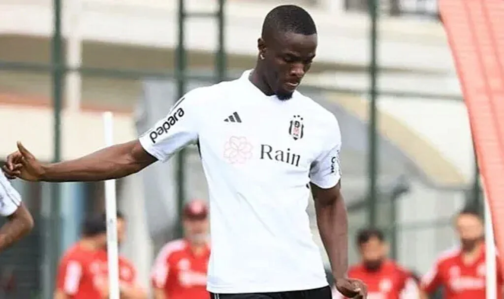 Beşiktaş Eric Bailly açıklaması: Ne kadar forma giyemeyecek?
