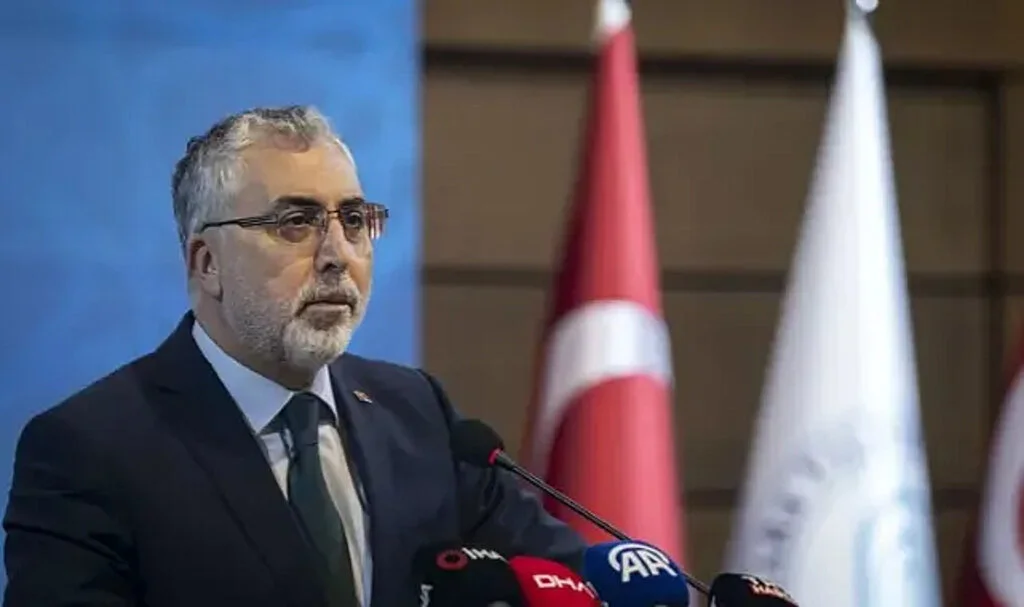 Çalışma ve Sosyal Güvenlik Bakanı Vedat Işıkhan'dan 'zam' mesajı!