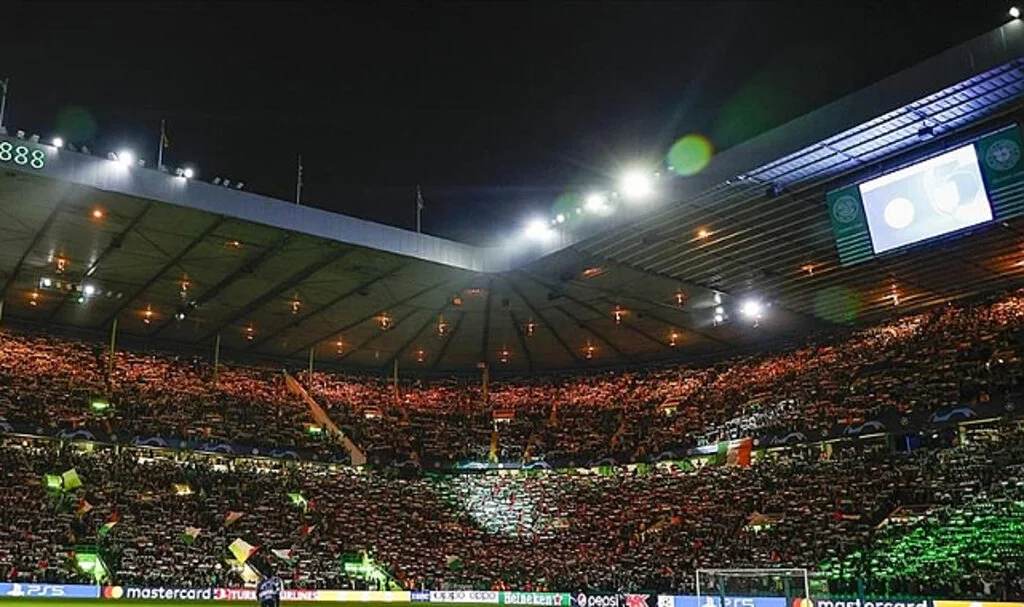 Celtic, Filistin bayrağı açan taraftar grubu üyelerinin kombinelerini iptal etti