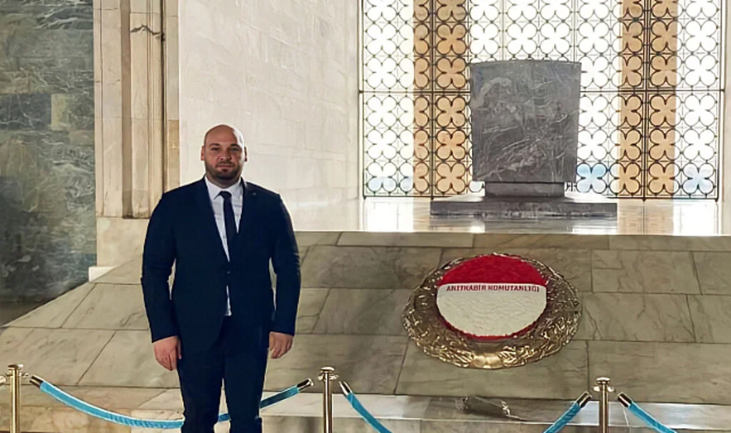 CHP Atakum İlçe Başkanı Serhat Türkel: Atatürk'ün vizyonu ışık kaynağımızdır 