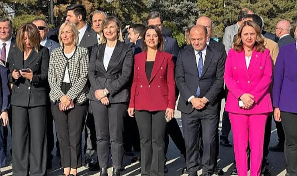 CHP PM Üyesi Nazan Güneysu görevine başladu 