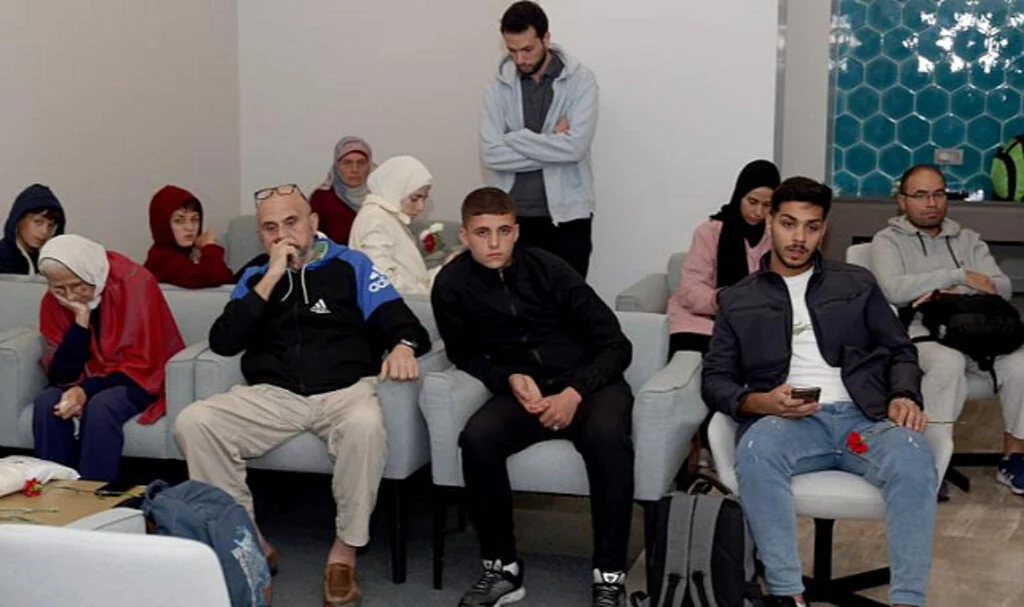 Gazze'den tahliye edilen 44 Türk vatandaşı İstanbul'da