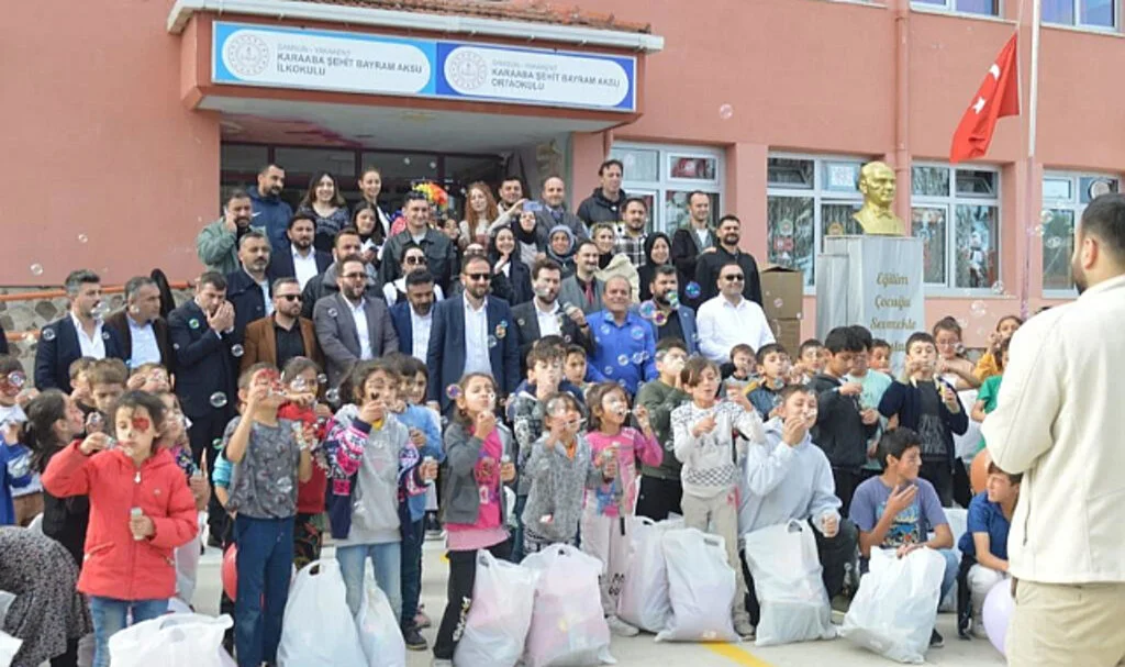 ISGİD Samsun'da çocukları sevindirdi