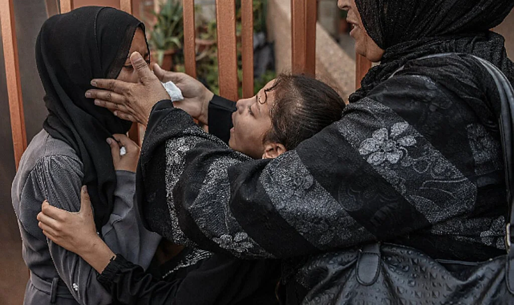 İsrail yine mülteci kampını bombaladı! 