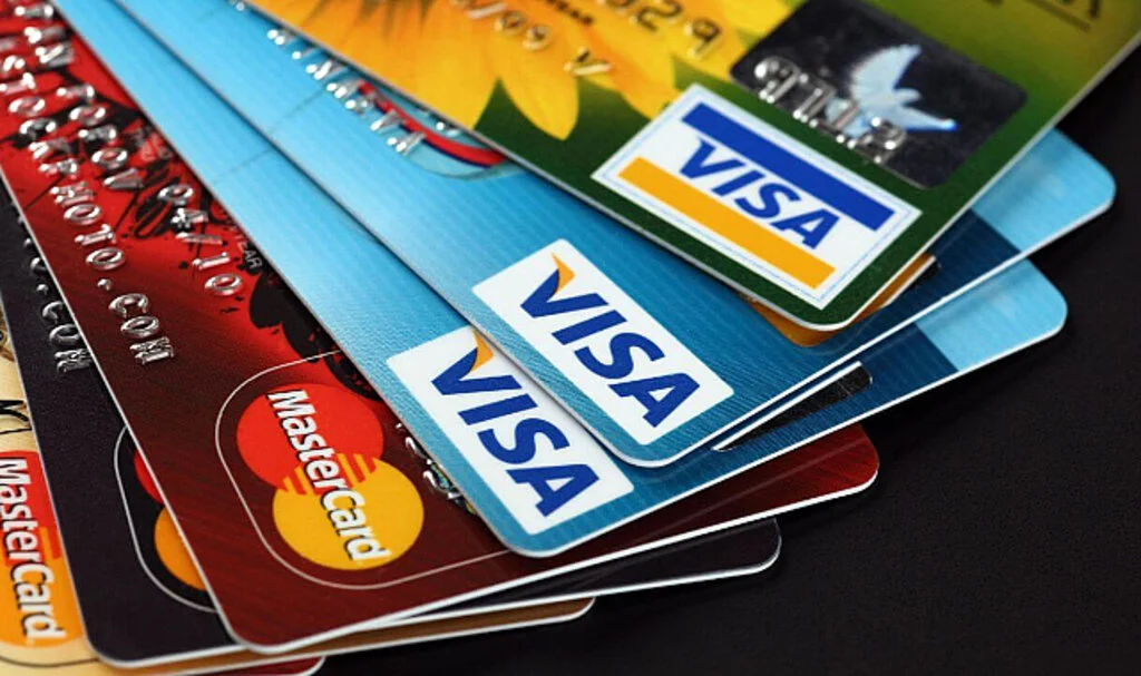 Kredi kartı kullanan kullanmayan herkesi ilgilendiriyor! Maaş promosyonu parçasıydı: KDK’dan para puanlar için karar