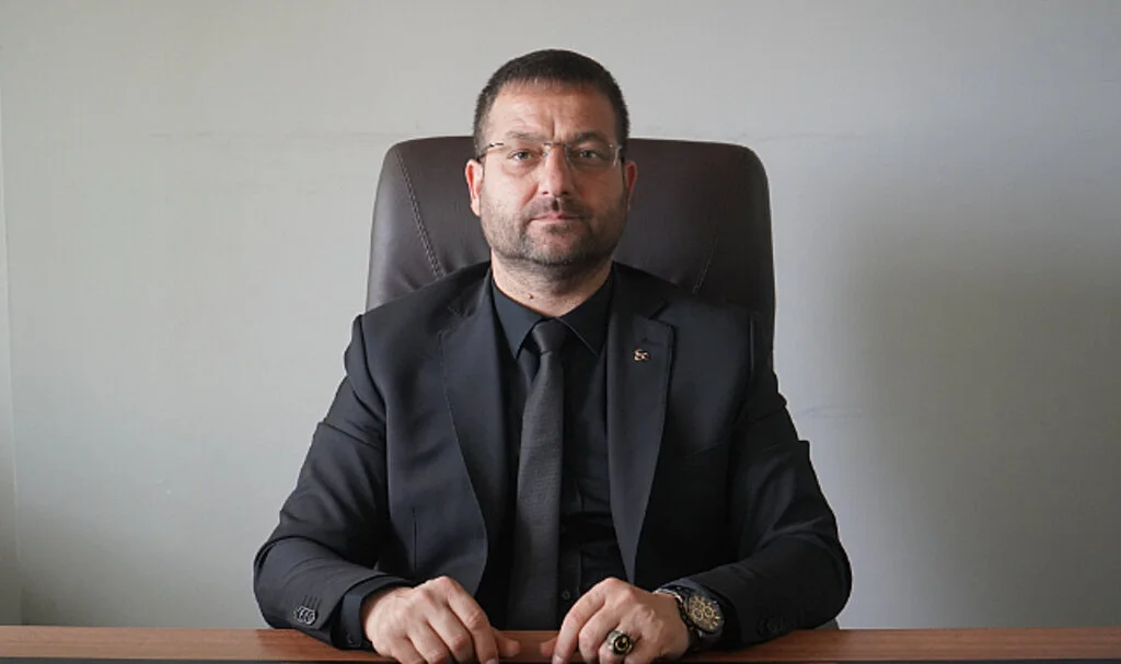 MHP İlkadım İlçe Başkanı Yavuz Anuk: 'Öğretmenlerimize  güveniyoruz'