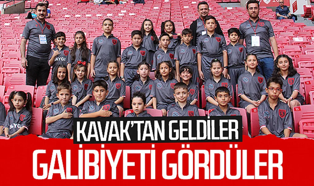 Minik öğrenciler Kavak’tan gelip Samsunspor’un galibiyetini gördü
