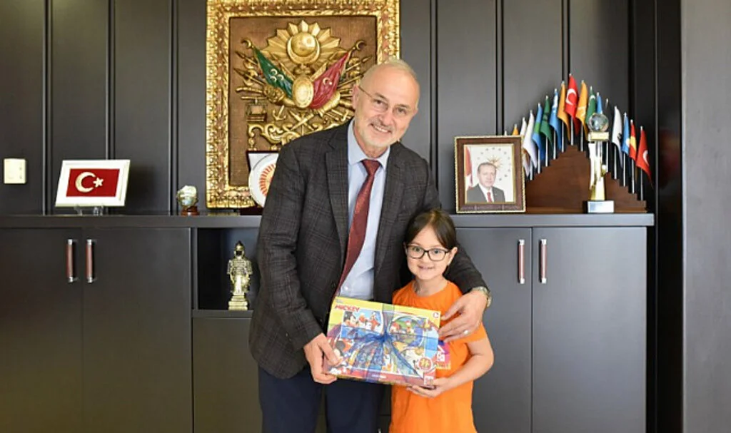 OMÜ Rektörü Prof.Dr. Yavuz Ünal'dan LÖSEV'e destek 