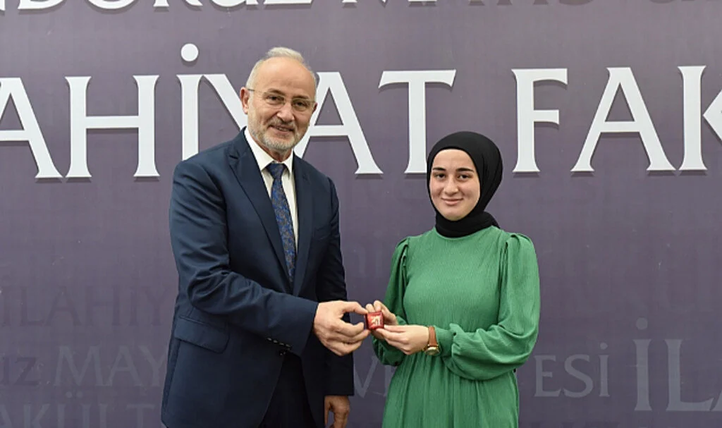 OMÜ Rektörü Prof.Dr. Yavuz Ünal: 'OMÜ'yü hayatınızın  kampı olarak görün!'