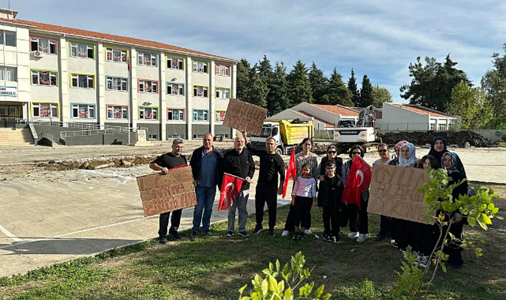 Ortaokul bahçesine yapılan anaokuluna velilerden tepki