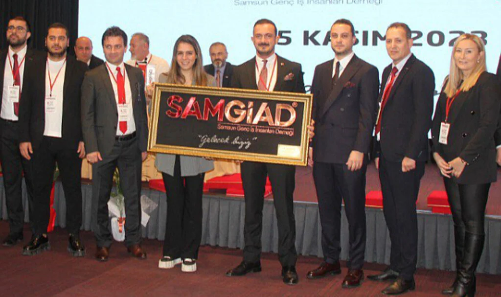 SAMGİAD'da bayrağı Aytekin Demir devraldı