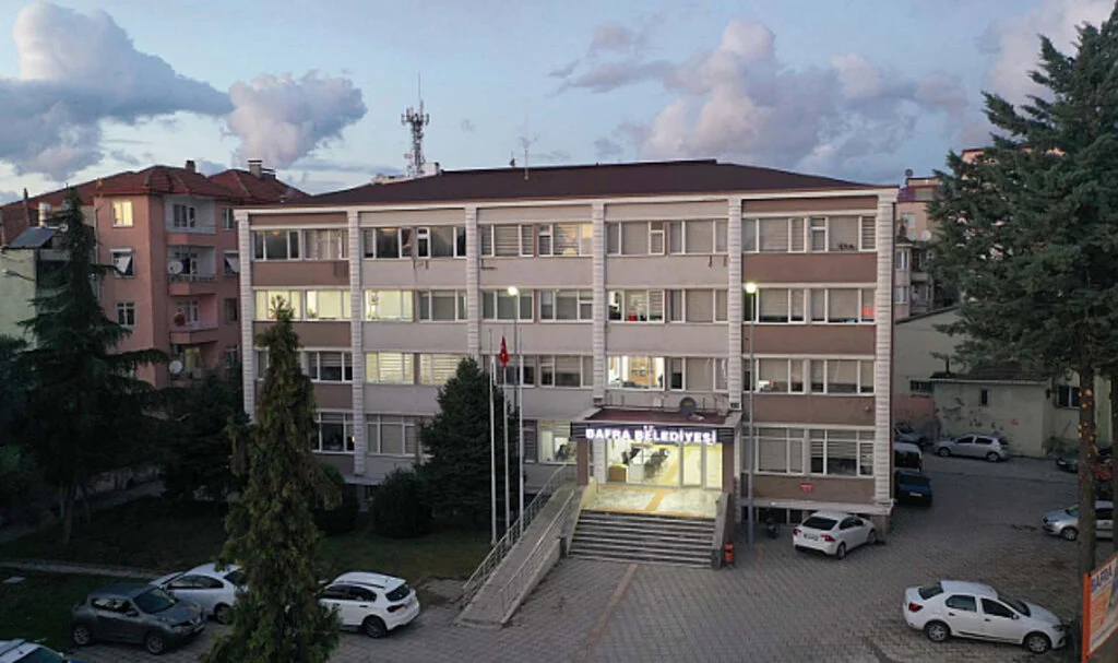 Bafra Belediyesi yeni hizmet binasına geçti