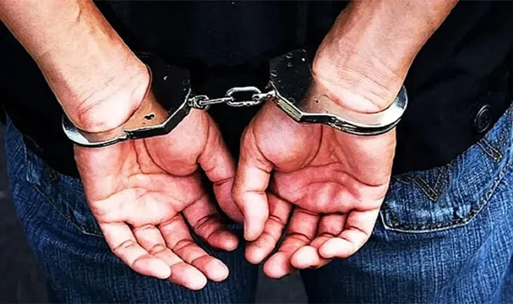 Samsun'da 21 aranan şahıs 8 tabancayla yakalandı