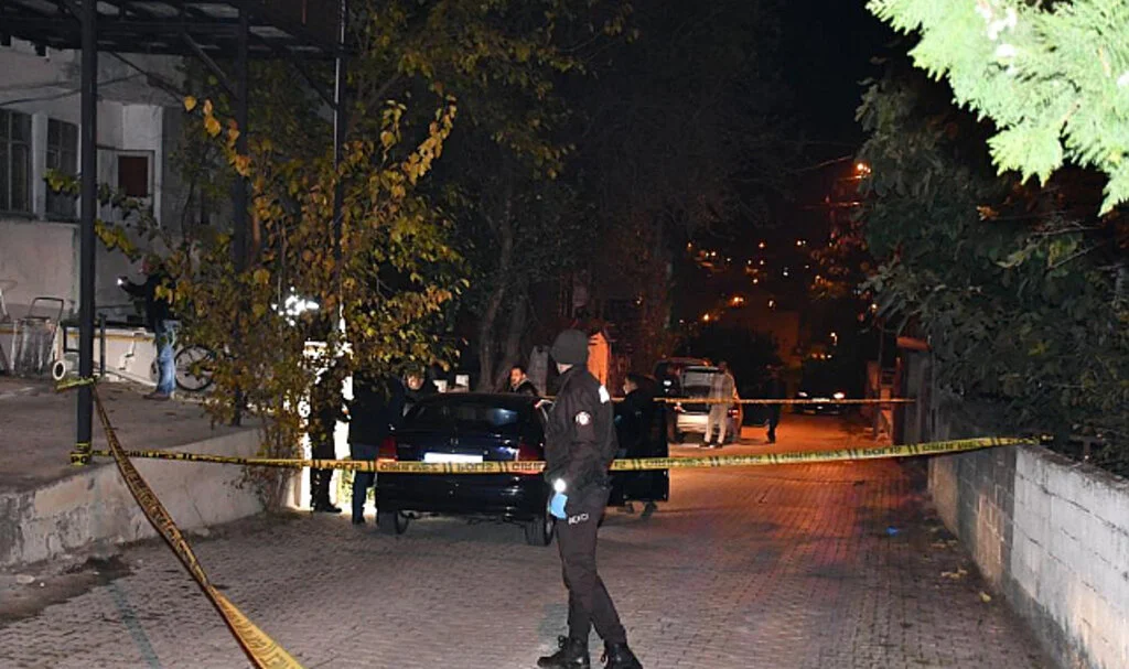 Samsun'da 25 yaşındaki genç silahla kendini vurdu
