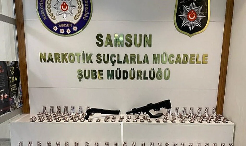 Samsun'da 3 ayrı uyuşturucu operasyonu: 12 gözaltı