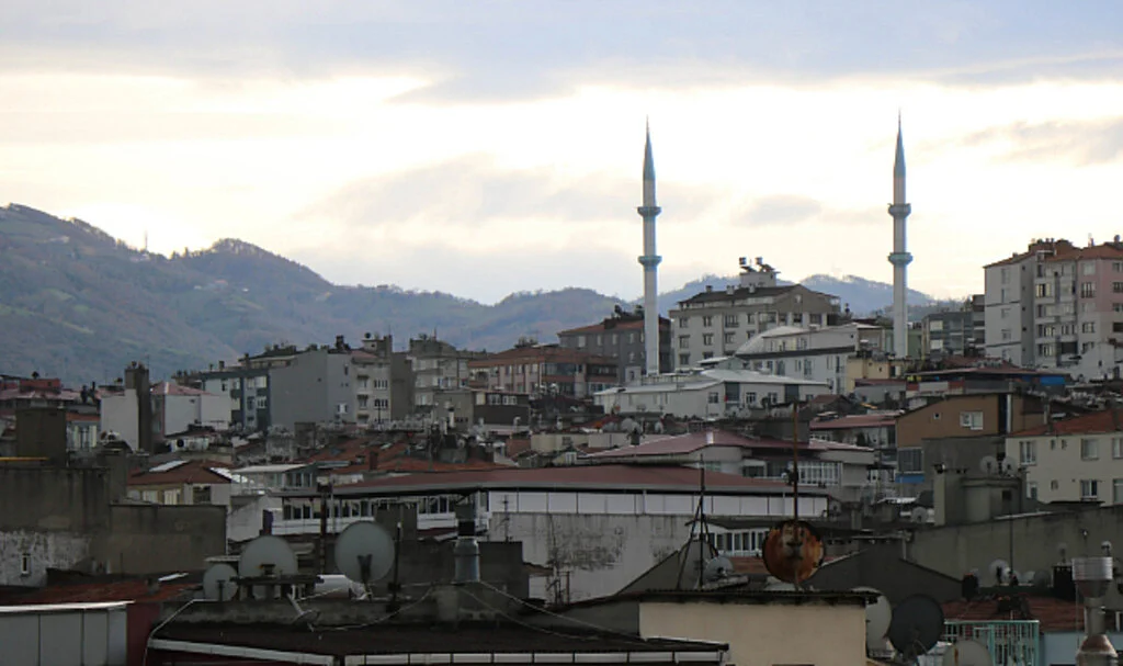 Samsun’da cami hoparlörlerinden ‘fırtına’ anonsu