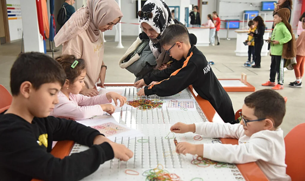 Samsun'da çocuklar bilime koştu