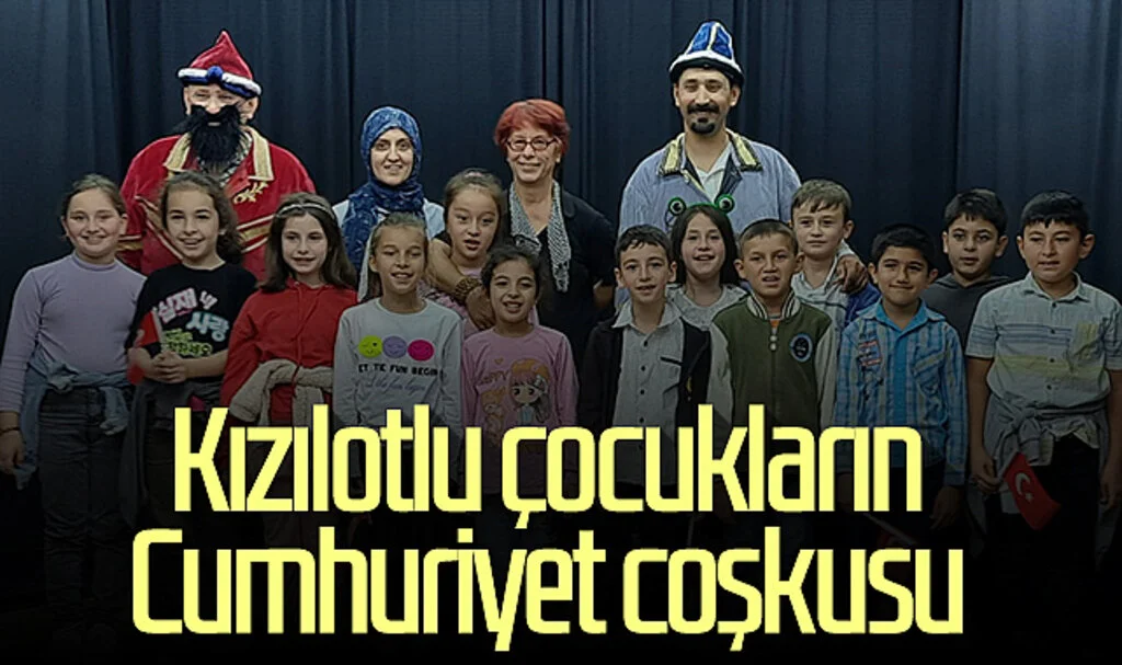 Samsun'da Kızılotlu çocukların Cumhuriyet coşkusu