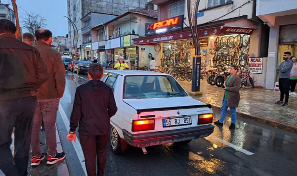 Samsun'da otomobilin çarptığı çocuk yaralandı