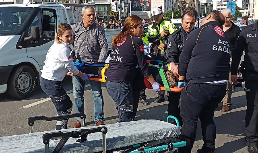 Samsun'da Yaya geçidinde kaza: 1 yaralı