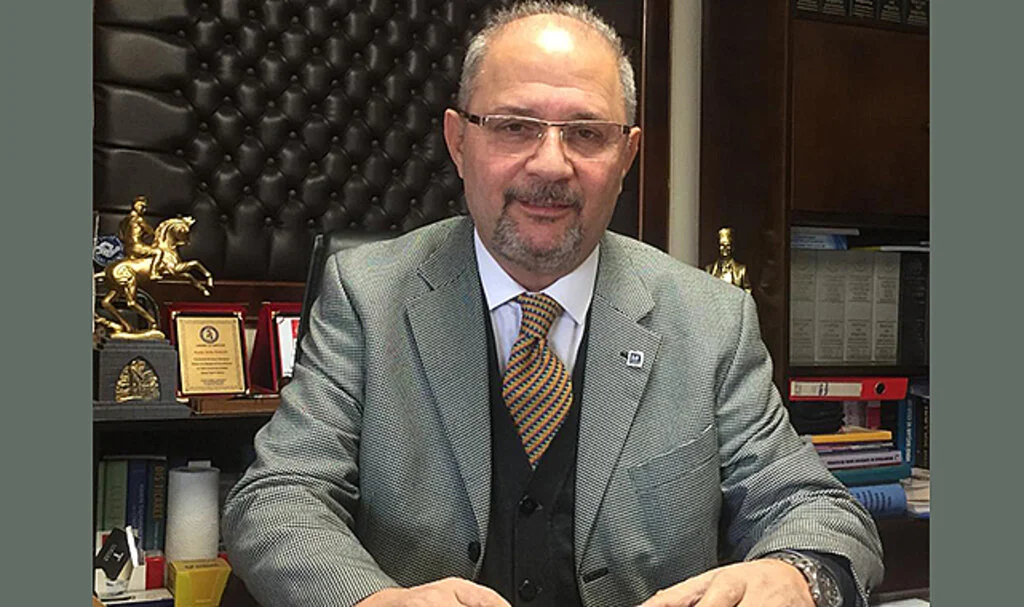 SBB Meclisi CHP eski Grup Başkanvekili Atilla Tekcan: SBB önce kendisi örnek olsun 
